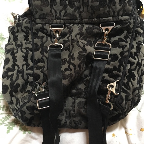 Petunia pickle bottom Diaper Bag - Picture 3 of 3